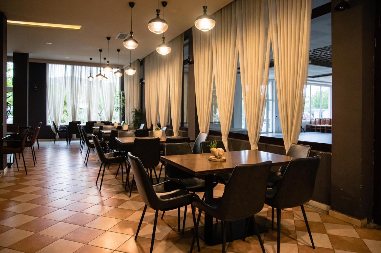 布里尼酒店 Shkodër 外观 照片